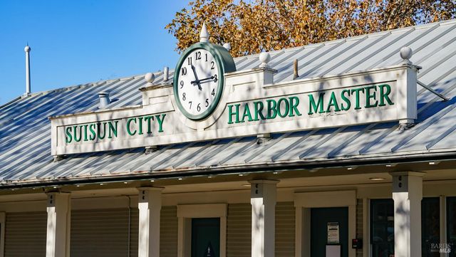 750 Harbor Park Dr, Suisun City, CA 94585