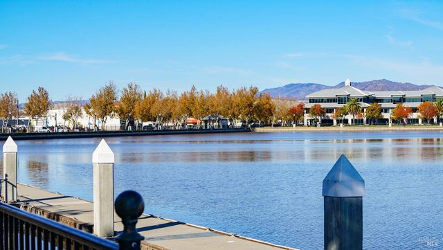 750 Harbor Park Dr, Suisun City, CA 94585