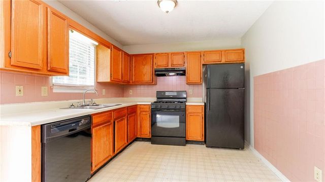 1040 Redan Trace, Stone Mountain, GA 30088