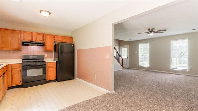 1040 Redan Trace, Stone Mountain, GA 30088