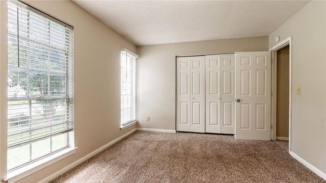 1040 Redan Trace, Stone Mountain, GA 30088