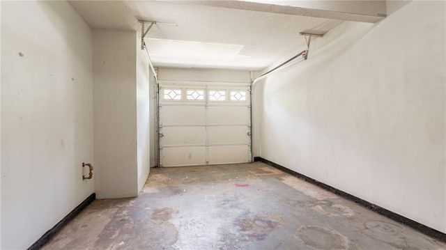1040 Redan Trace, Stone Mountain, GA 30088