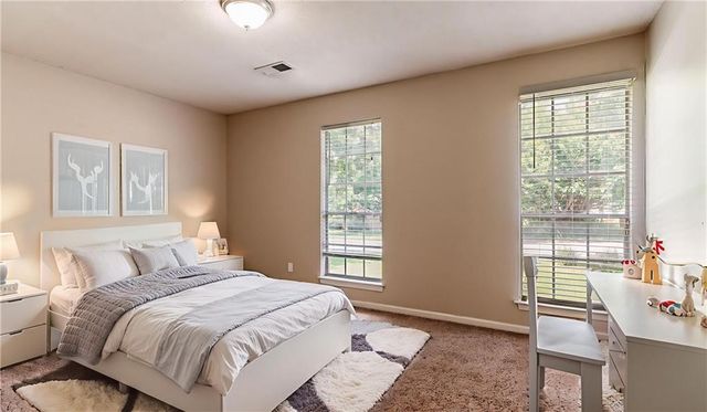 1040 Redan Trace, Stone Mountain, GA 30088