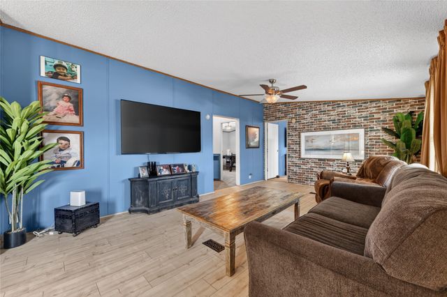 139 Zumwalt Circle, Hackberry, TX 75036