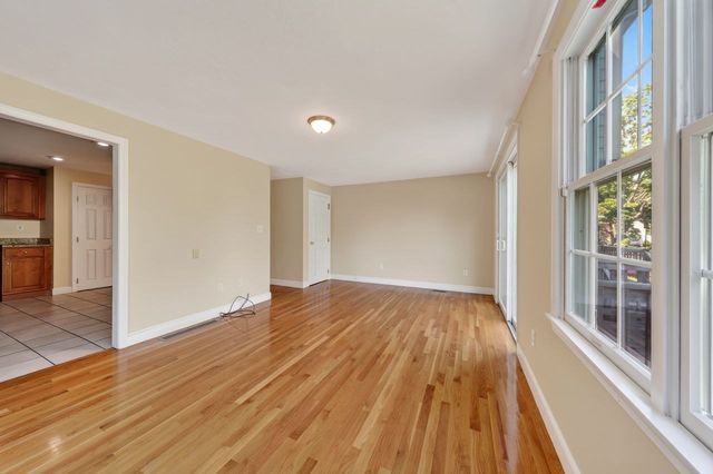 168 North St 4, Weymouth, MA 02191