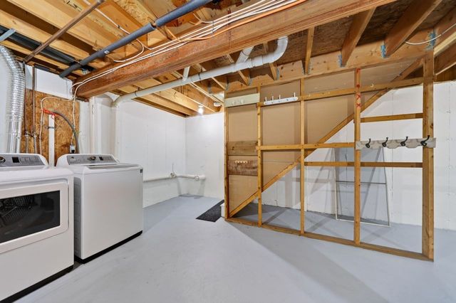 168 North St 4, Weymouth, MA 02191