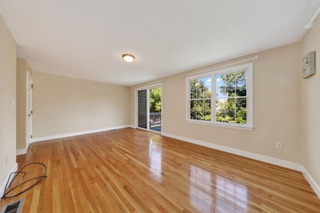 168 North St 4, Weymouth, MA 02191