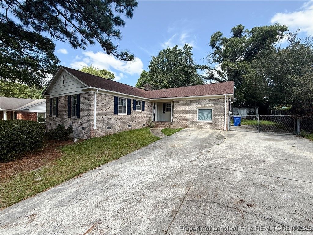 459 Bayshore Drive, Fayetteville, NC 28311