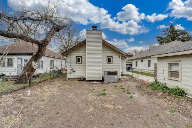 1515 S Saint Francis St, Wichita, KS 67211