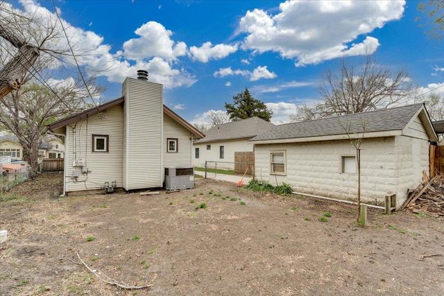 1515 S Saint Francis St, Wichita, KS 67211