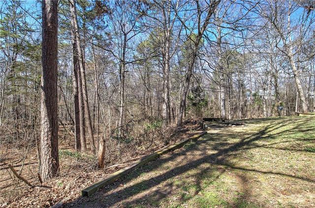 14 Buckskin SW Drive, Cartersville, GA 30120