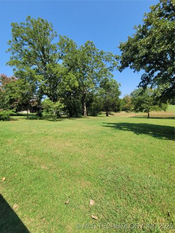 N Maytubby Street, Kingston, OK 73439