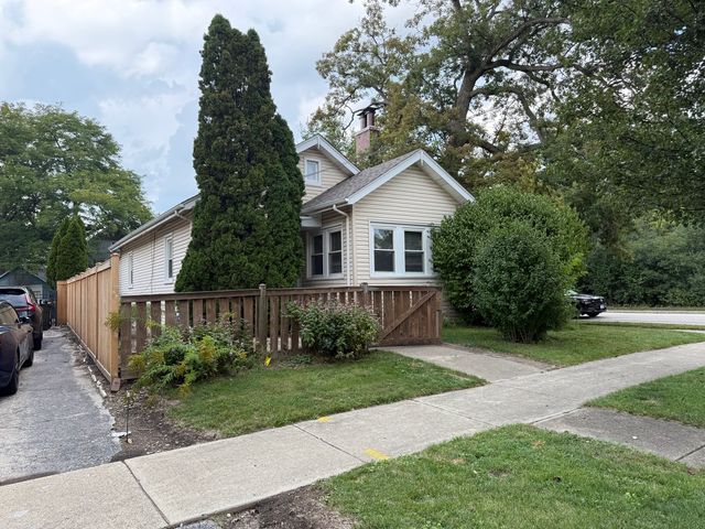 979 Vine Street, Winnetka, IL 60093