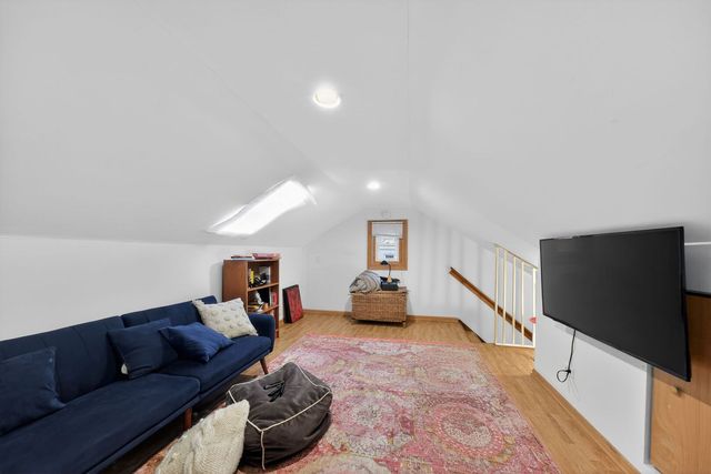 979 Vine Street, Winnetka, IL 60093