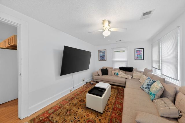 979 Vine Street, Winnetka, IL 60093