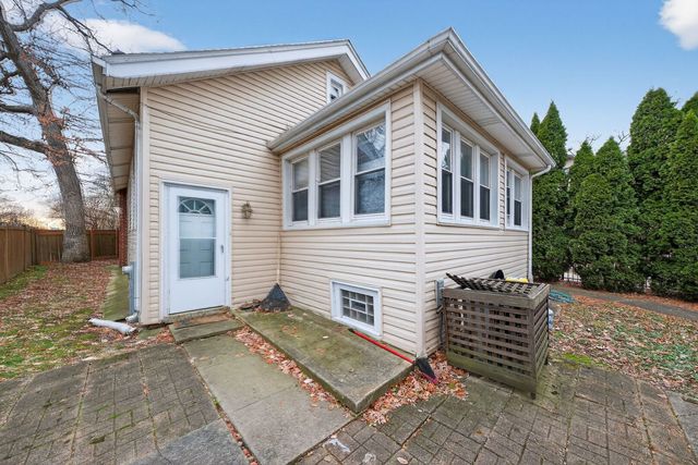 979 Vine Street, Winnetka, IL 60093