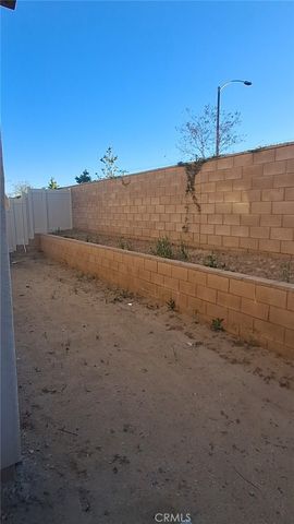 2631 Moonshimmer Street, Hemet, CA 92543