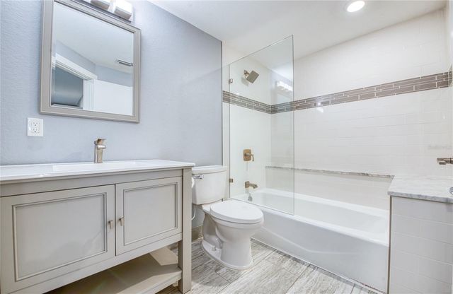 6408 7TH AVENUE N, St Petersburg, FL 33710