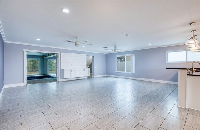 6408 7TH AVENUE N, St Petersburg, FL 33710