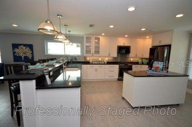 6408 7TH AVENUE N, St Petersburg, FL 33710