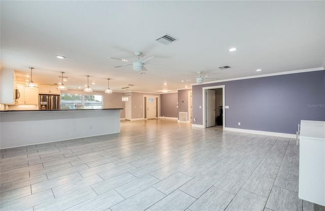 6408 7TH AVENUE N, St Petersburg, FL 33710