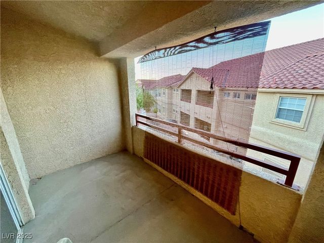 520 Arrowhead Trail 221, Henderson, NV 89015