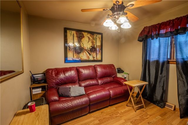 690 Baird Ave, Canton Twp, PA 15301