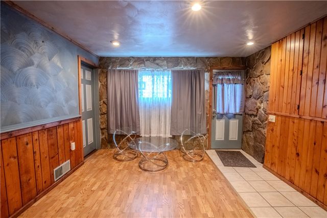 690 Baird Ave, Canton Twp, PA 15301