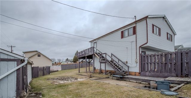 690 Baird Ave, Canton Twp, PA 15301