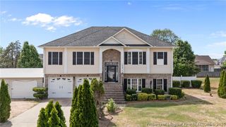109 Canyon Ct Court, Sanford, NC 27332