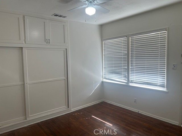 17652 Delano Street, Encino (los Angeles), CA 91316