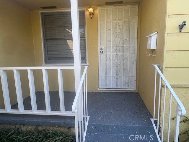 17652 Delano Street, Encino (los Angeles), CA 91316