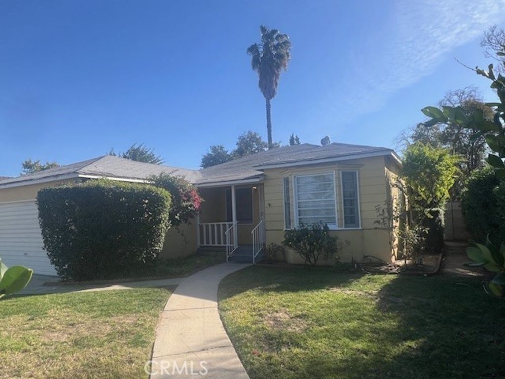 17652 Delano Street, Encino (los Angeles), CA 91316