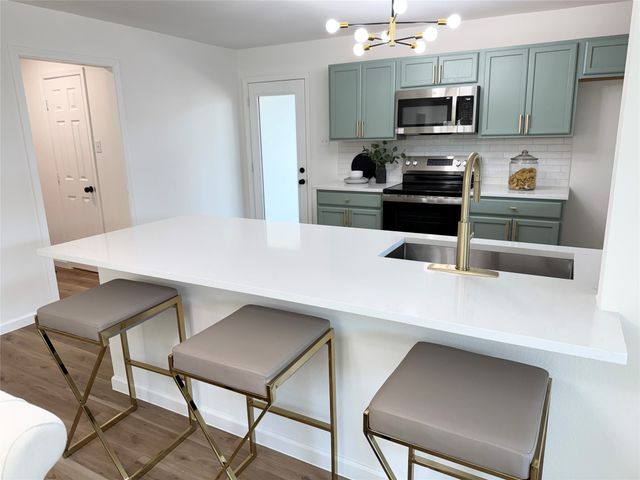 1908 Ann Avenue, Carrollton, TX 75006