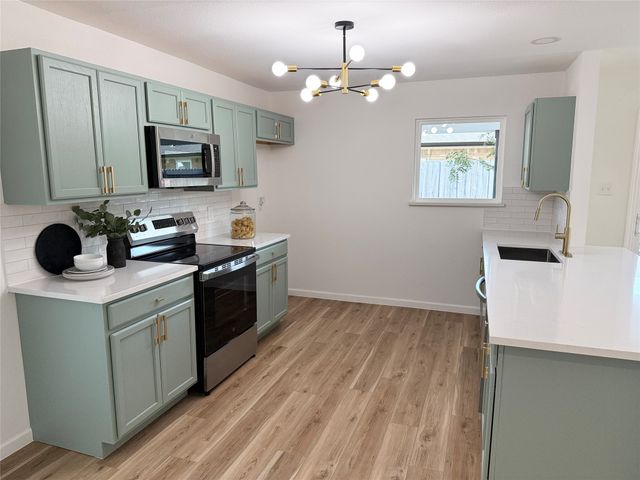 1908 Ann Avenue, Carrollton, TX 75006