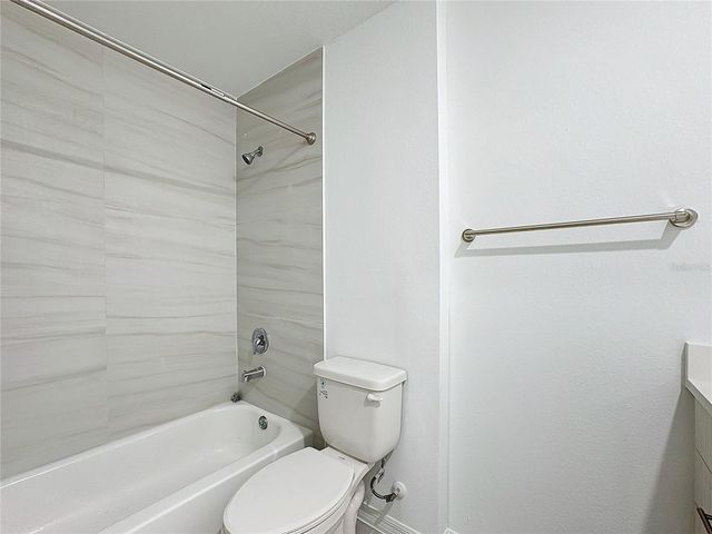 1752 BARTON TOWNE CIRCLE, St Cloud, FL 34769