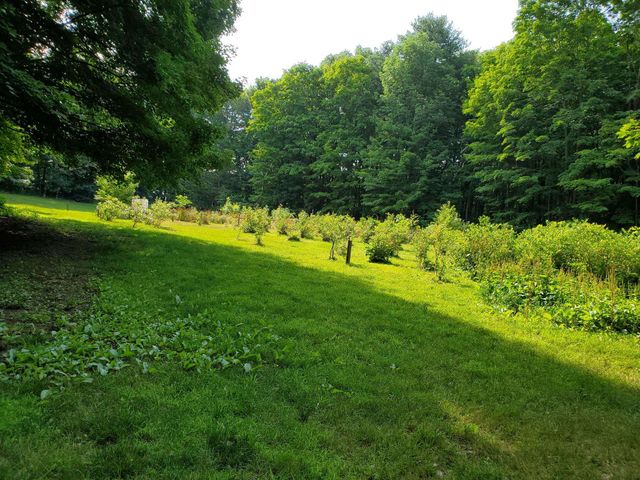 226 Amesbury Road, Kensington, NH 03833