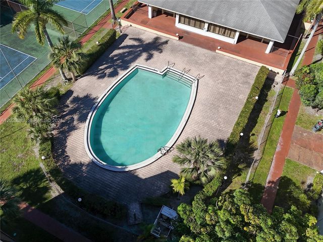 11905 NE 2nd Ave C403, North Miami, FL 33161
