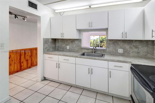 11905 NE 2nd Ave C403, North Miami, FL 33161