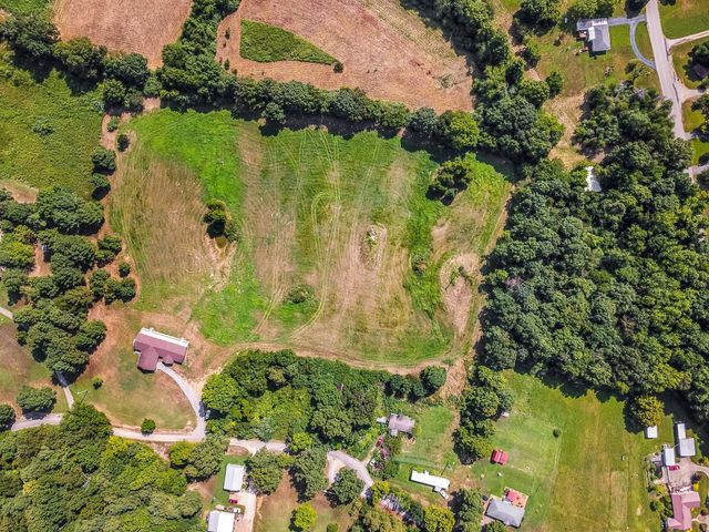 239 Wayne Threatt Rd, Dover, TN 37058