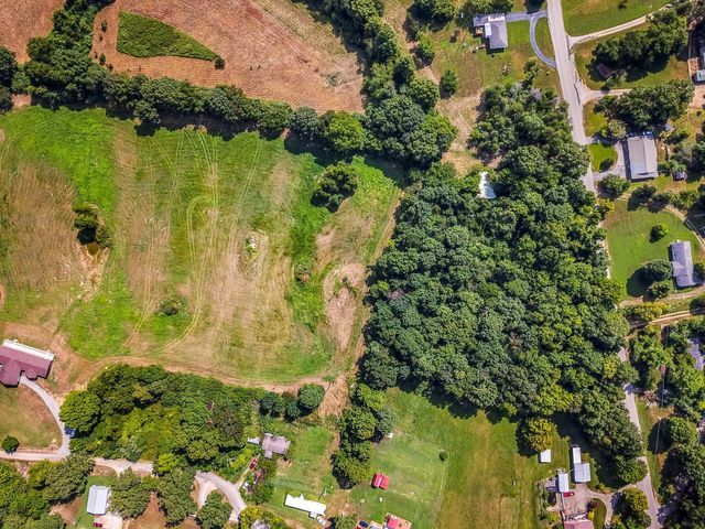 239 Wayne Threatt Rd, Dover, TN 37058