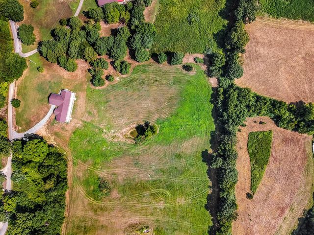 239 Wayne Threatt Rd, Dover, TN 37058