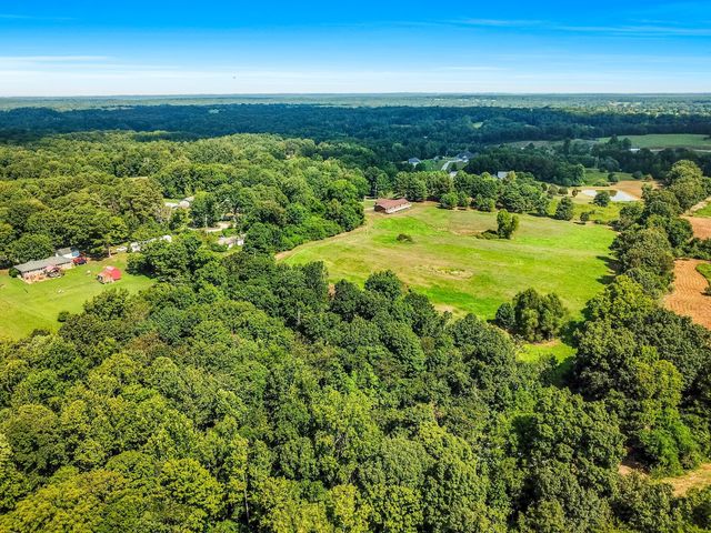 239 Wayne Threatt Rd, Dover, TN 37058