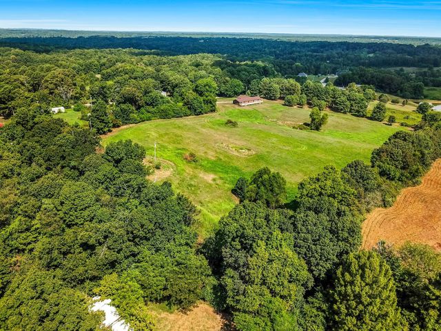 239 Wayne Threatt Rd, Dover, TN 37058