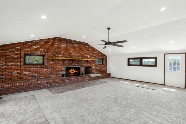 239 Wayne Threatt Rd, Dover, TN 37058