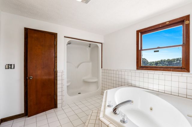 239 Wayne Threatt Rd, Dover, TN 37058