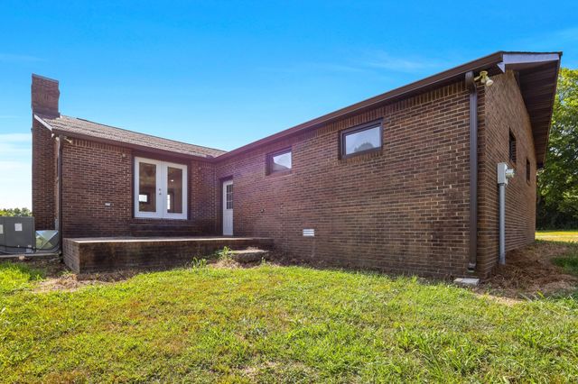 239 Wayne Threatt Rd, Dover, TN 37058