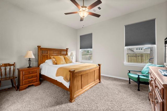 248 Crest Edge Street, Montgomery, TX 77316