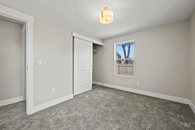 702 18th Ave. N, Nampa, ID 83687
