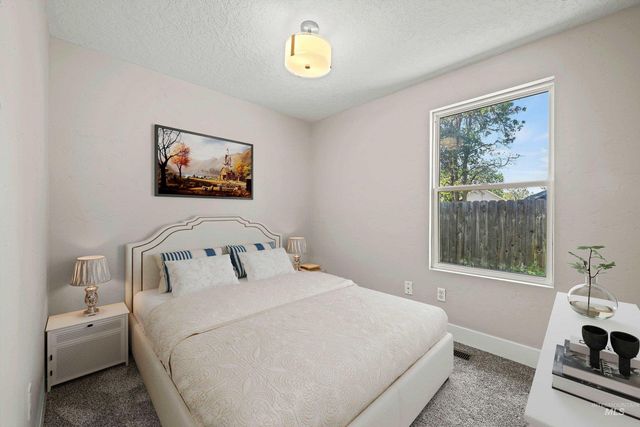 702 18th Ave. N, Nampa, ID 83687